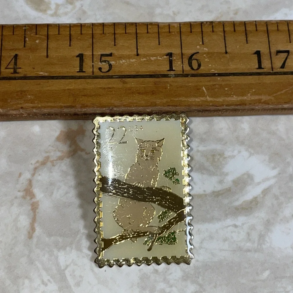 JG&A Santa Anna CA USPS United‎ States Postal Service Gold Pin Bobcat 22
